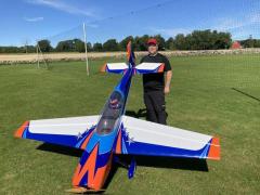 Extremeflight extra 104