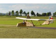 Diverse originale flybyggesett selges
